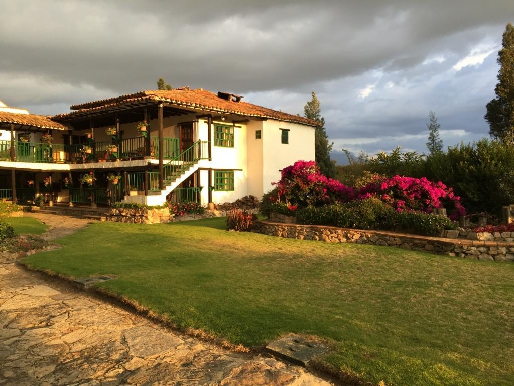 Hotel San Luis De Ucuenga Nobsa ภายนอก รูปภาพ